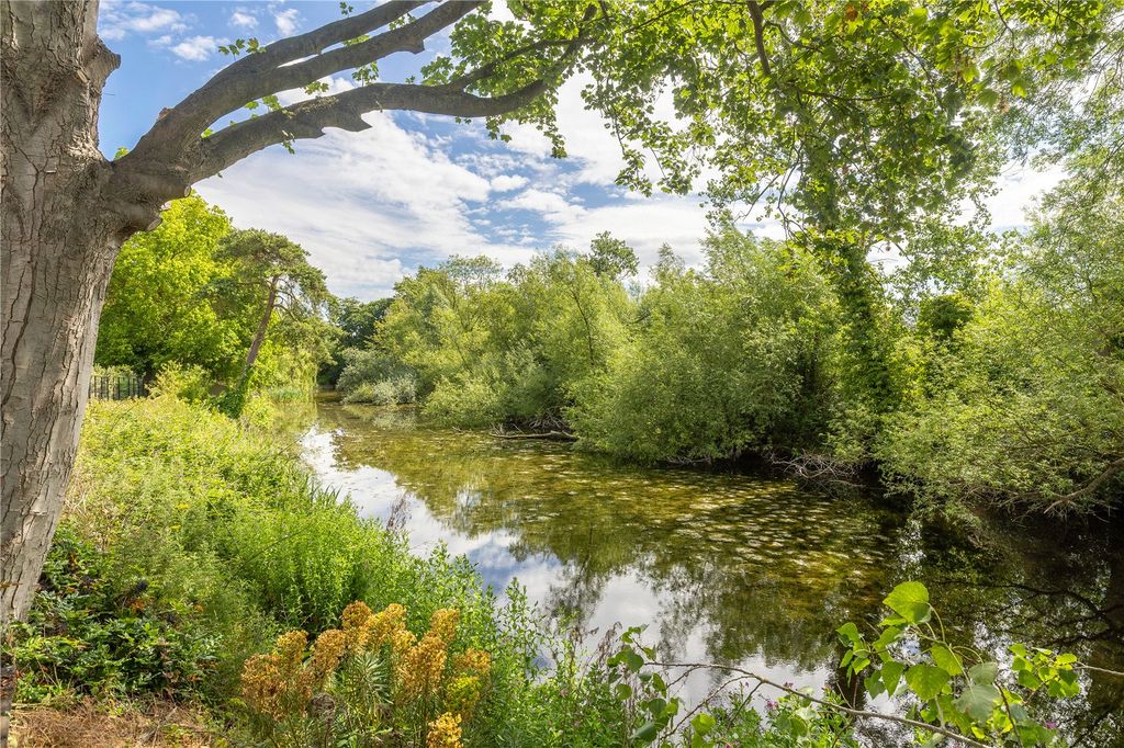 Property photo 3 of 20 Lake