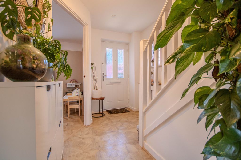 Property photo 3 of 30