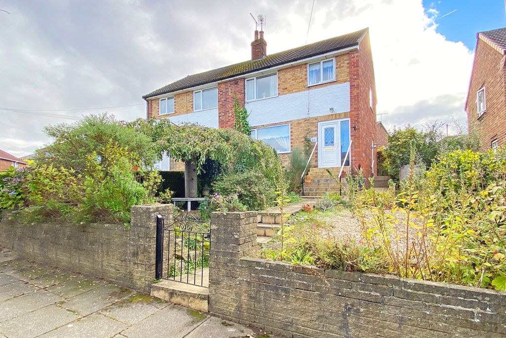Property photo 1 of 11