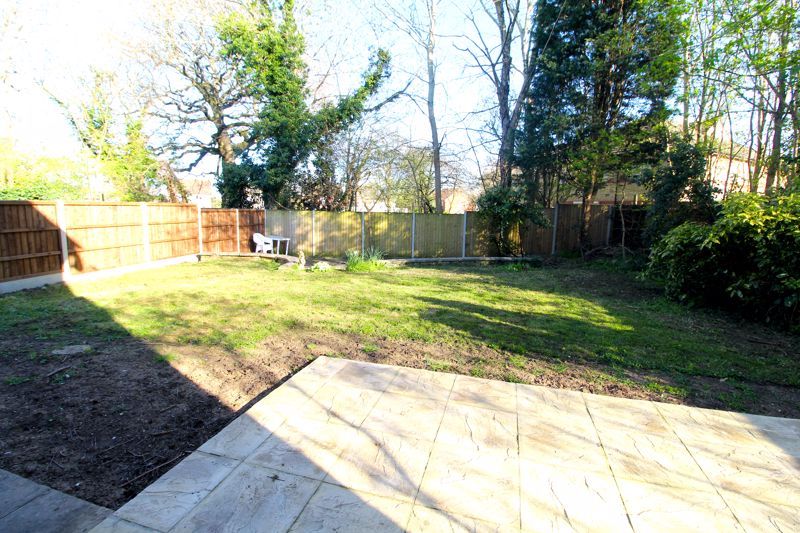 Property photo 3 of 12 Garden