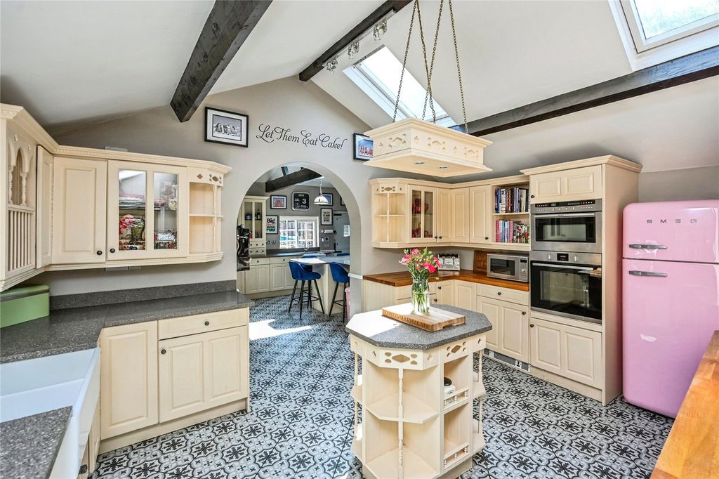 Additional image 6 of 7 bed country house for saleChurch End, Hale Village, Liverpool, Cheshire L24