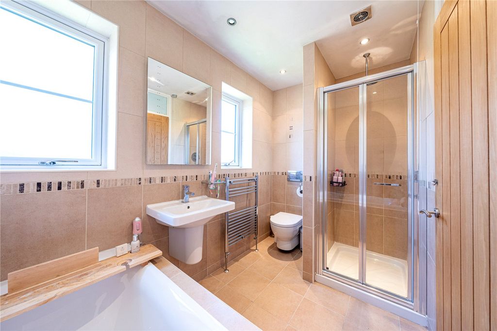 Additional image 37 of 4 bed detached house for saleCarnoustie, Tamworth, Staffordshire B77