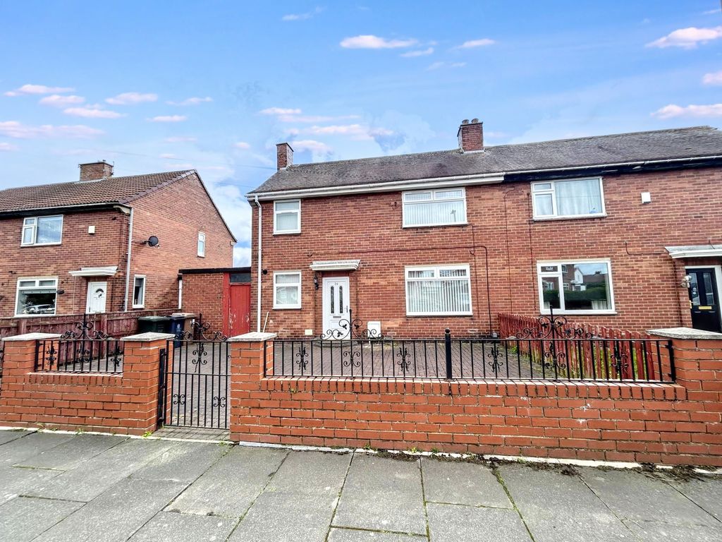 Property photo 1 of 12