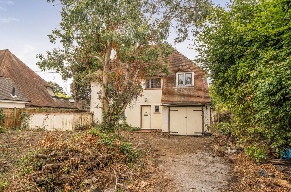 Property photo 2 of 24