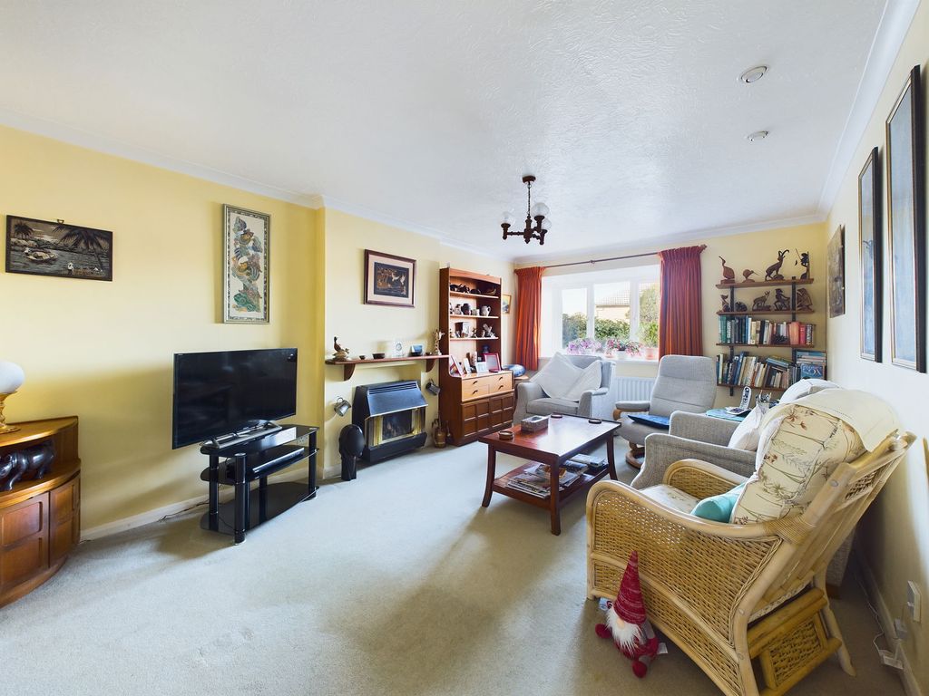Property photo 3 of 16