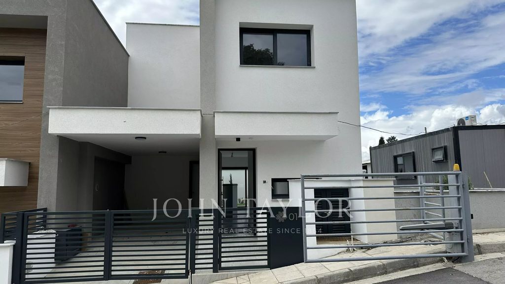 Property photo 1 of 26