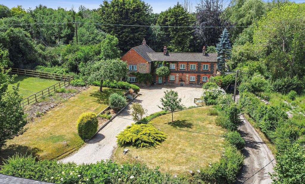 Property photo 1 of 41