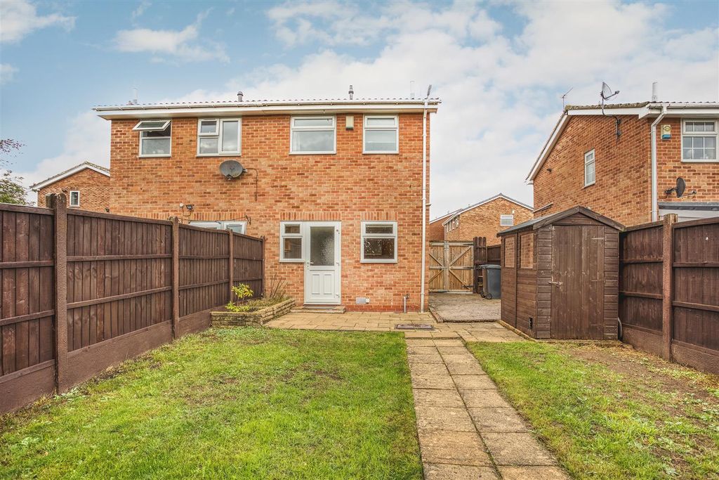 Property photo 2 of 12