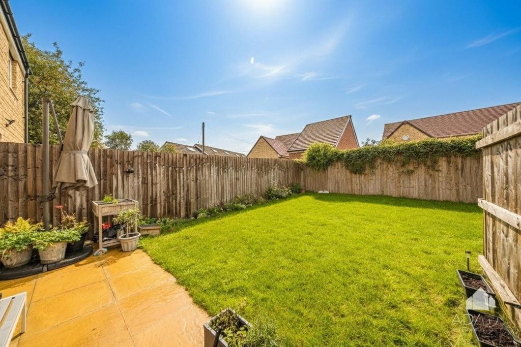 Property photo 2 of 15 Garden