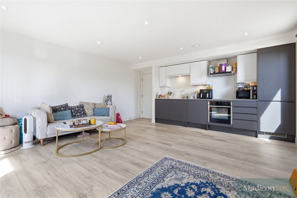 Property photo 2 of 14 Picture No. 10