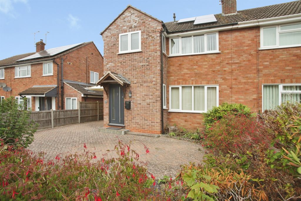 Property photo 1 of 24