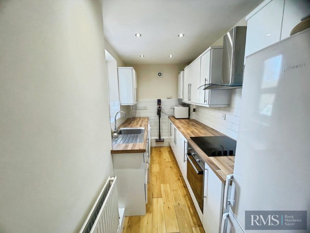 Property photo 3 of 6 Photo 4