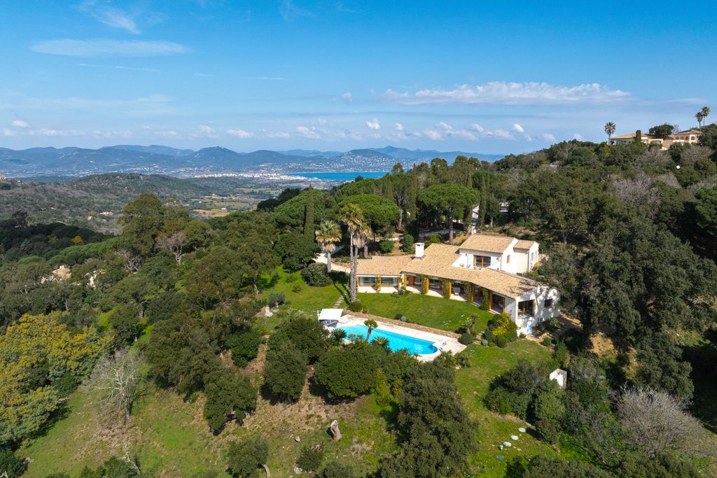 Property photo 3 of 28