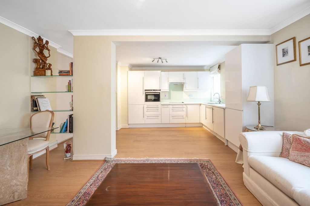 Property photo 3 of 7