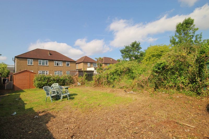 Property photo 3 of 10 Photo 8