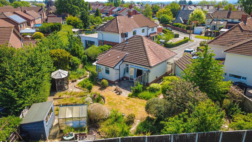 Property photo 2 of 19 5161384