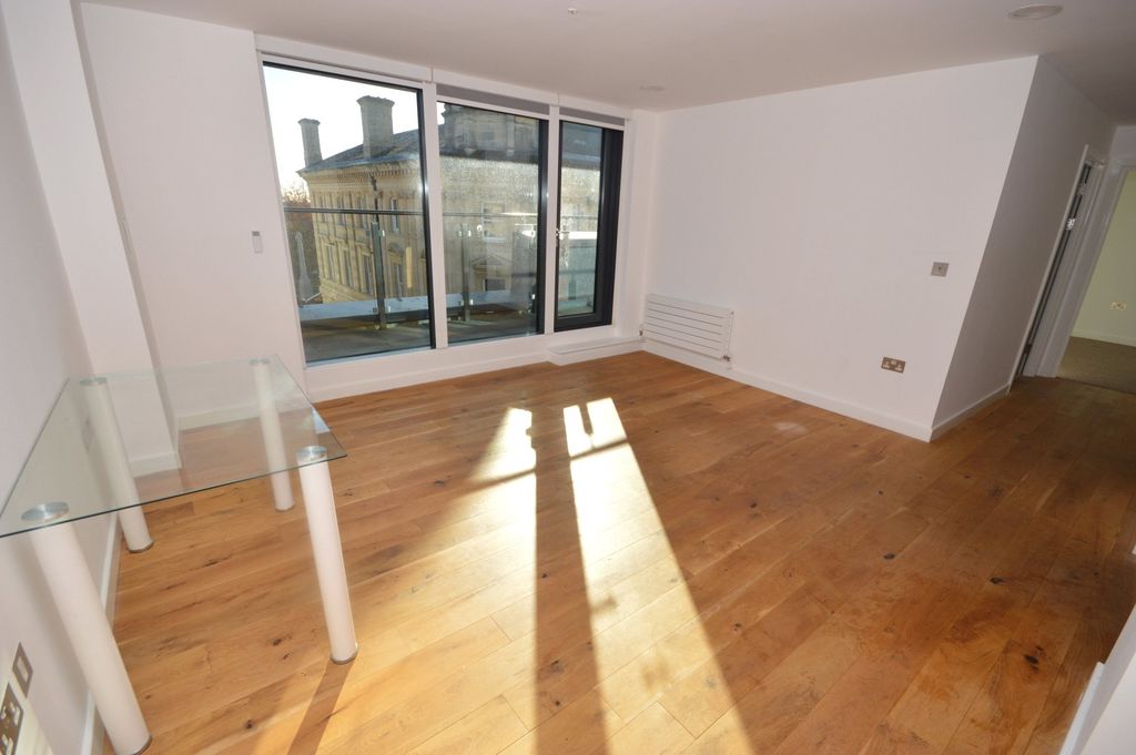 Property photo 2 of 10 Living Room
