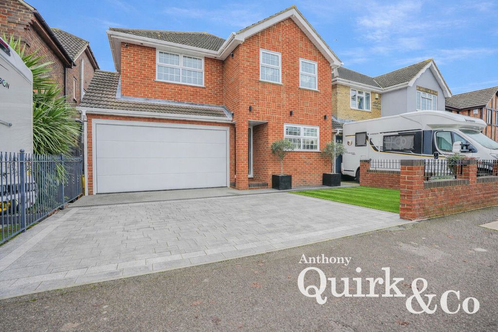 Property photo 1 of 31