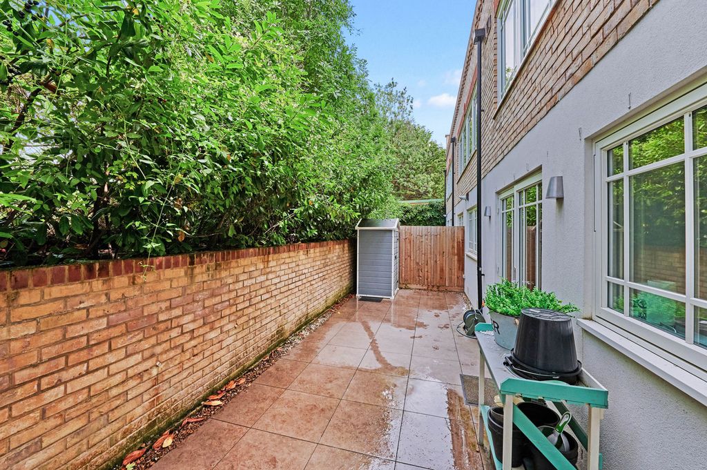 Property photo 3 of 30