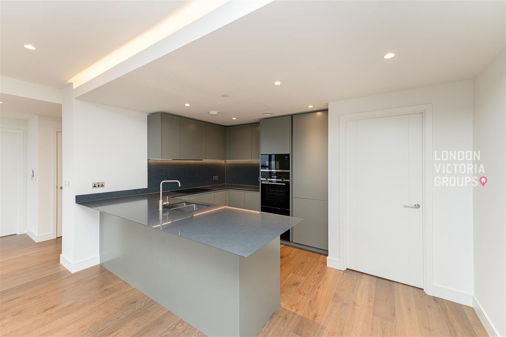 Property photo 3 of 22 1-3708.Jpg