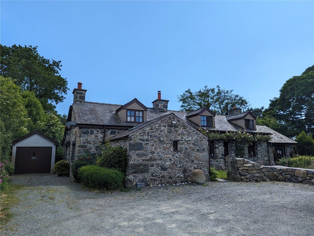 Property photo 1 of 39 Picture No. 04