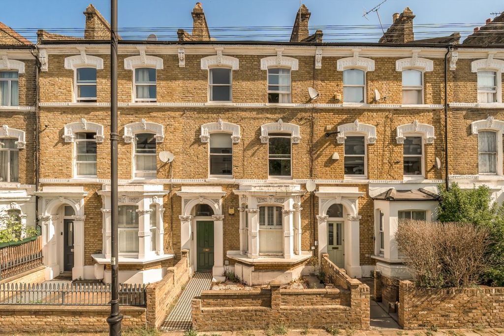 Property photo 1 of 7