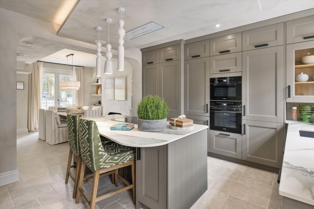 Property photo 3 of 14 Image