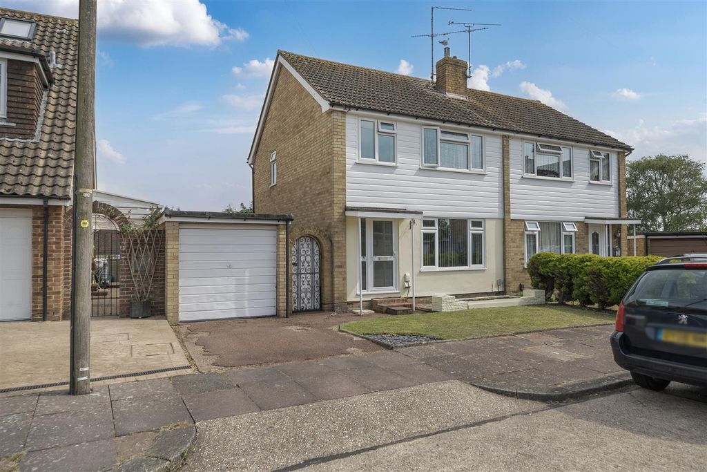 Property photo 1 of 19 From Aspire Residential | Tyne Close
