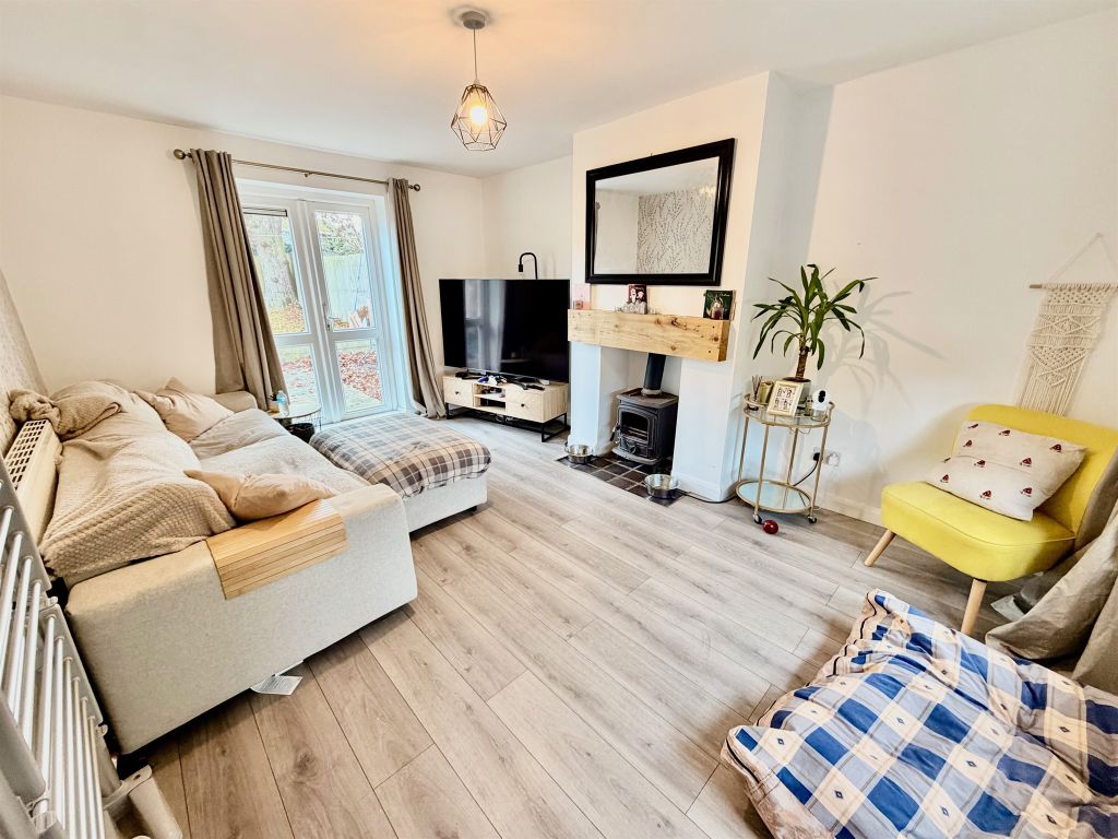 Property photo 2 of 8