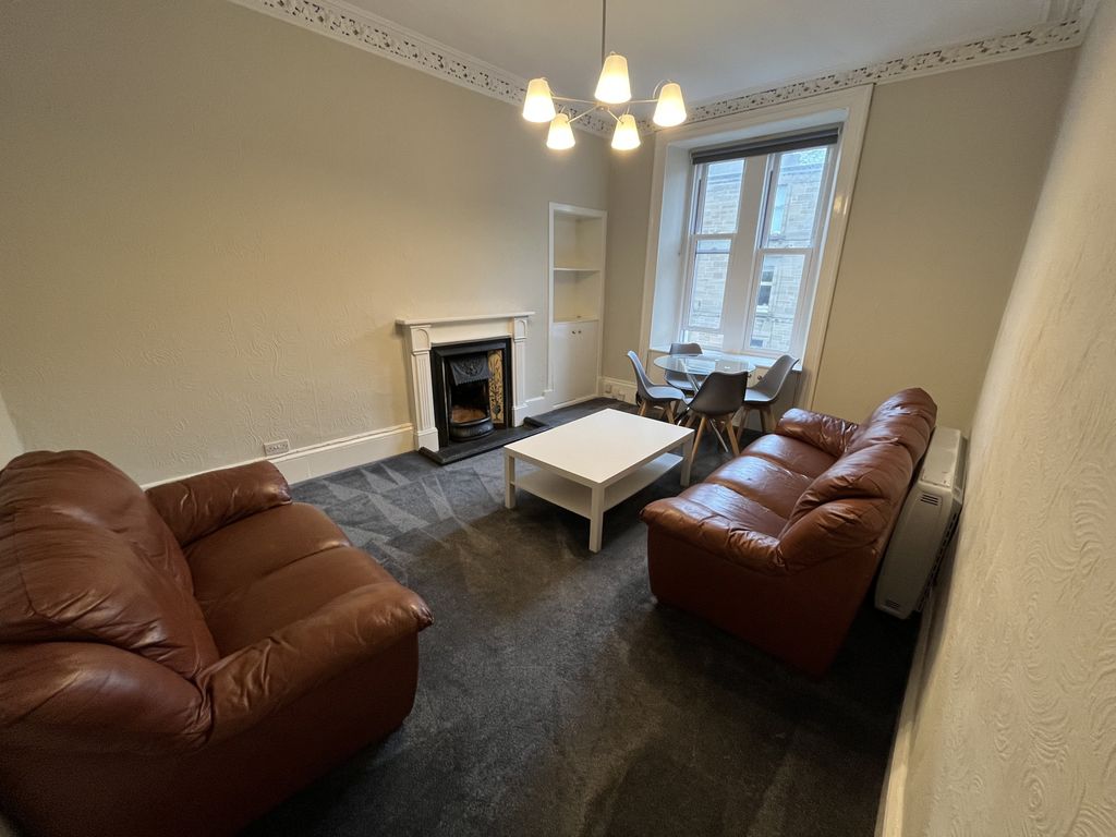 Property photo 3 of 6 Gallery