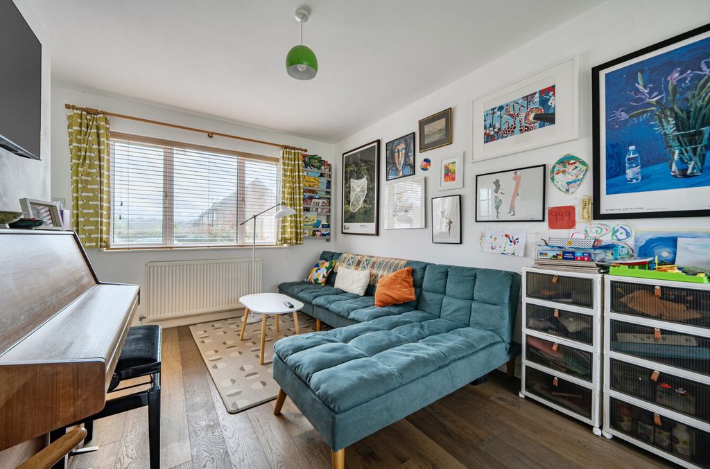 Property photo 2 of 18 1430283-9-69B8101...