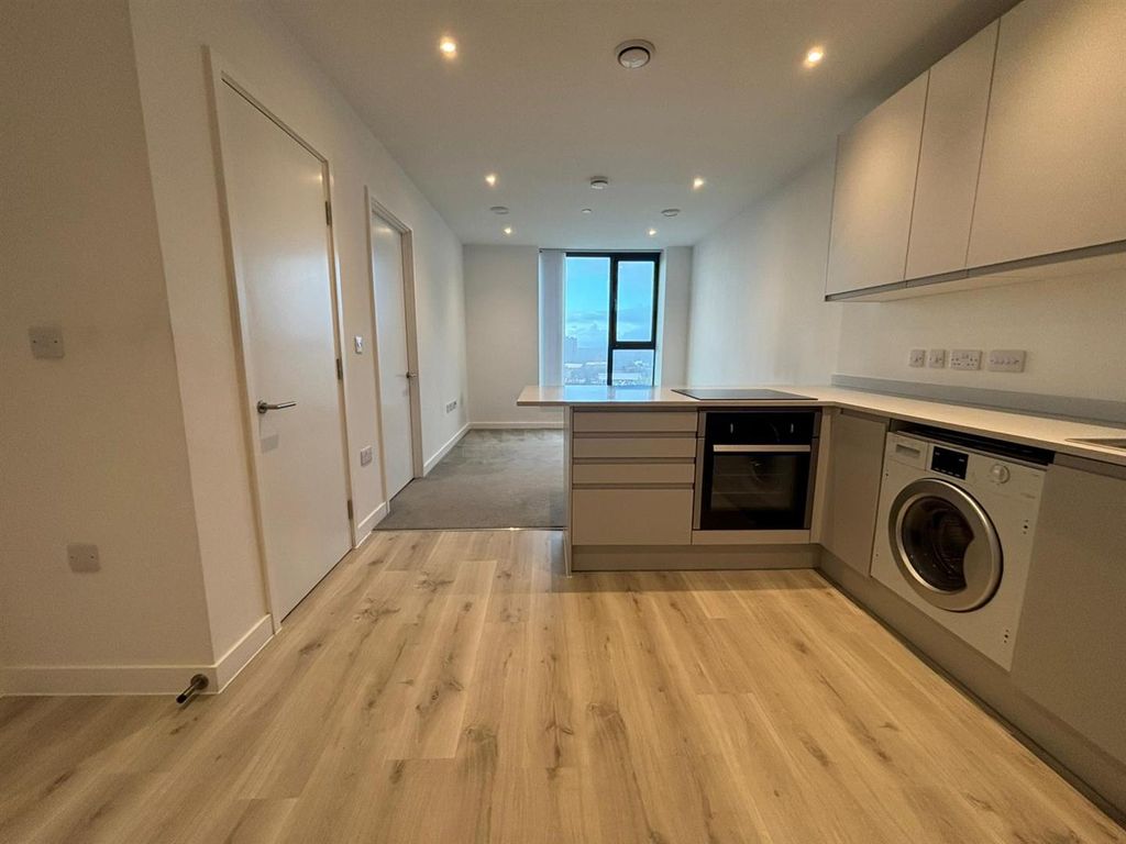 Property photo 2 of 22 Kitchen Pic 2.Jpeg