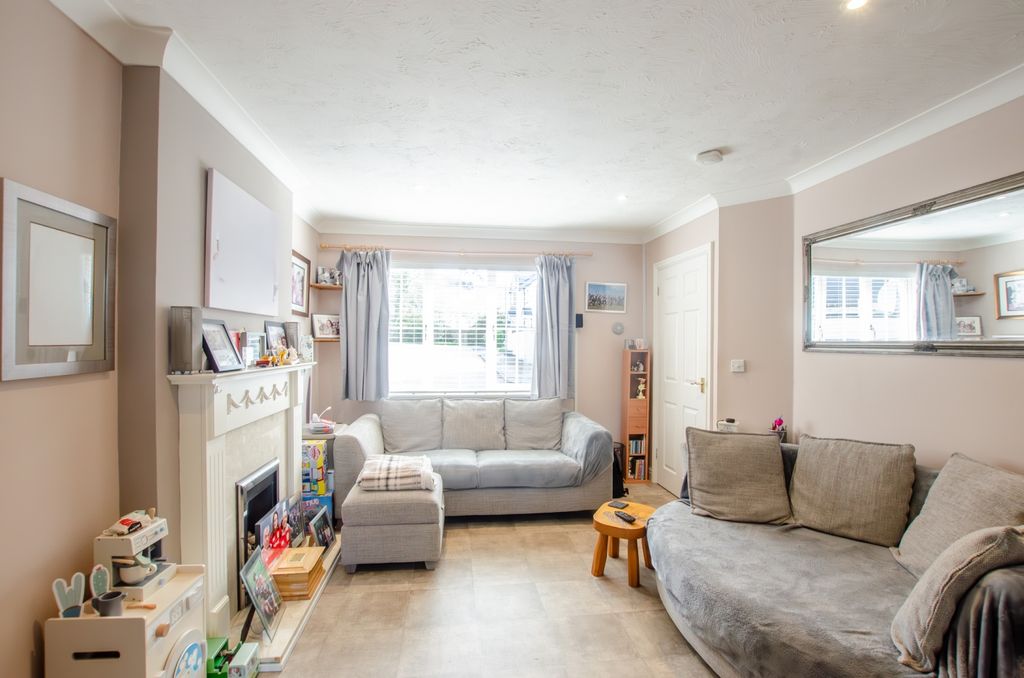 Property photo 2 of 13 45 Helman Tor View Tps 01208 74182-2-2