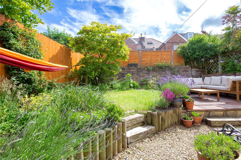 Property photo 1 of 20 Picture No. 29