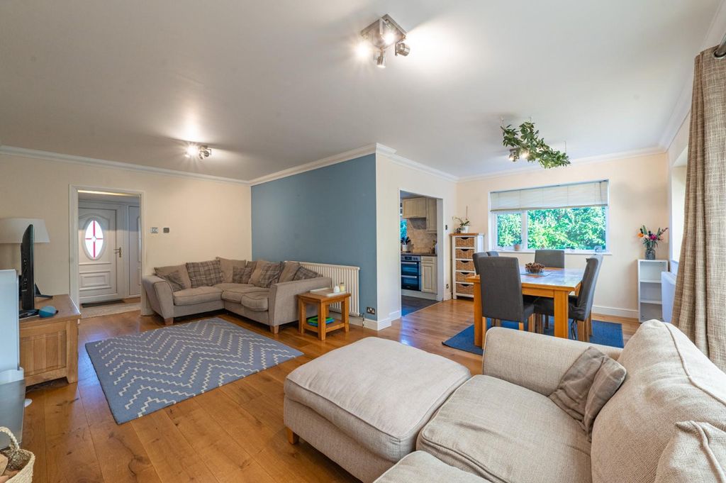 Property photo 2 of 19 Dsc_7869-Hdr.Jpg