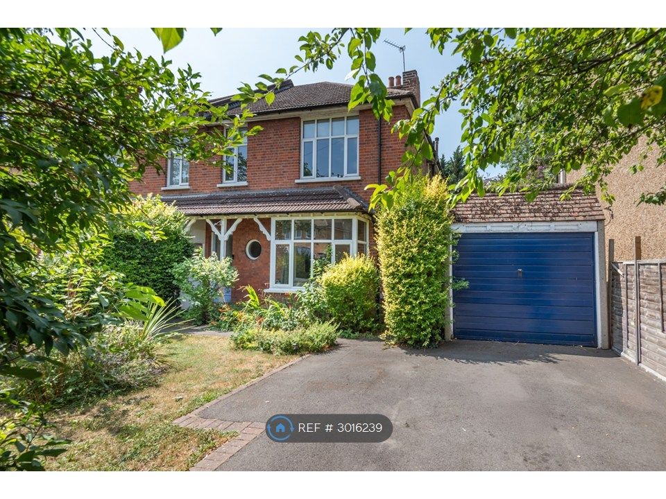 Property photo 1 of 32