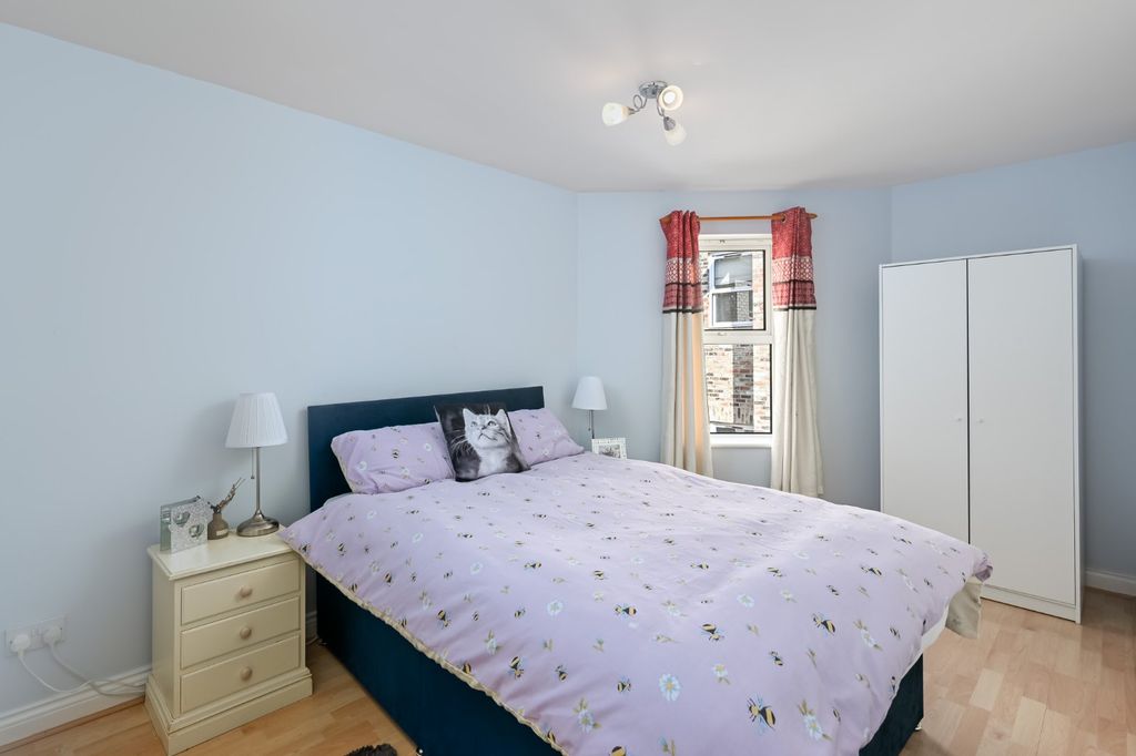 Additional image 6 of 2 bed flat for saleChancery Rise, Holgate, York YO24