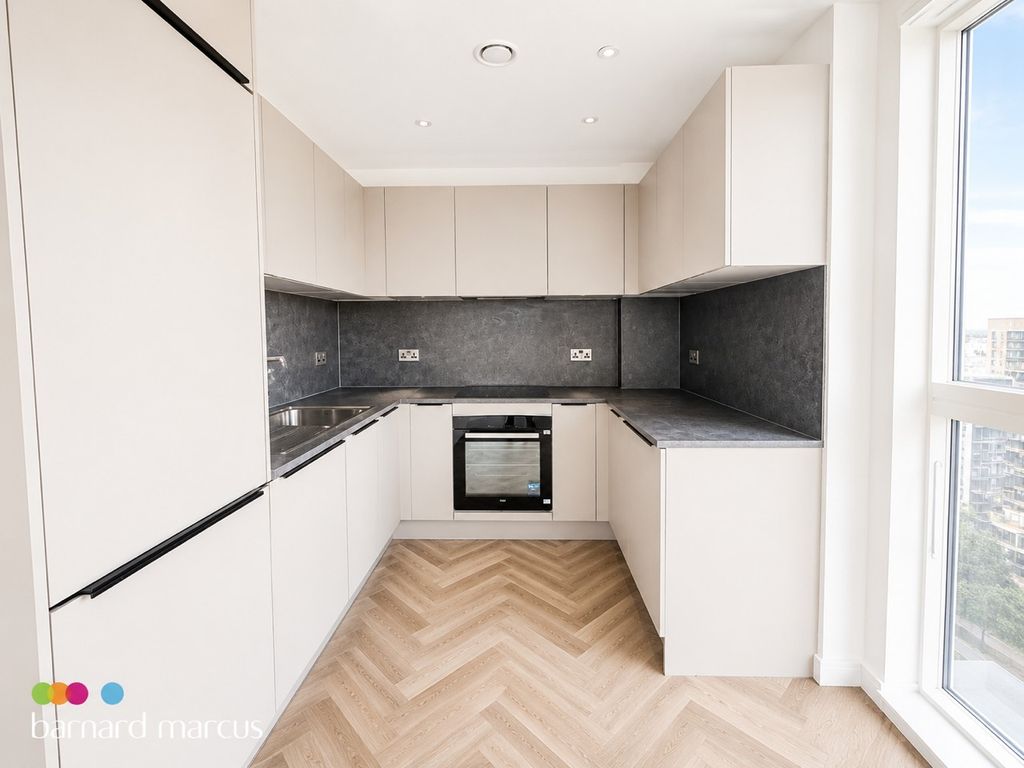 Property photo 1 of 7 Kitchen