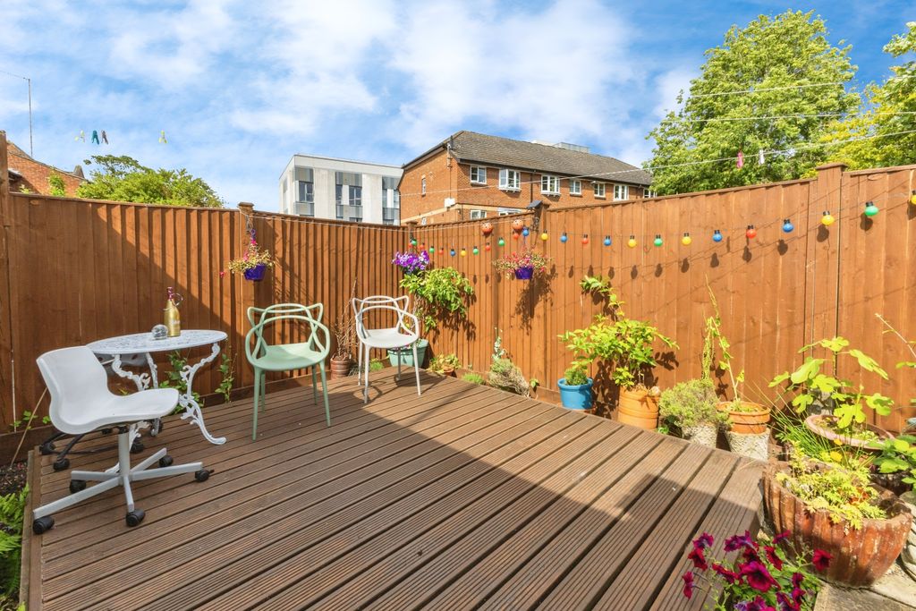 Property photo 1 of 21