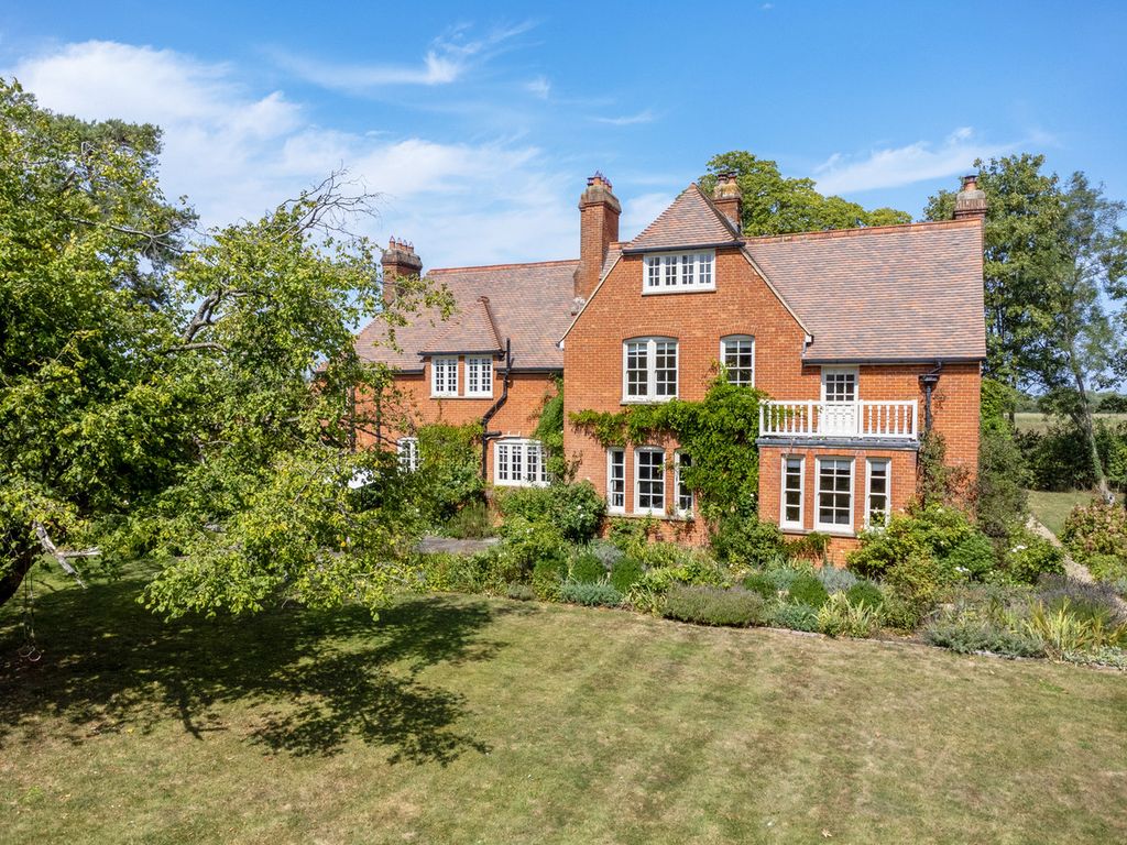 Property photo 2 of 36