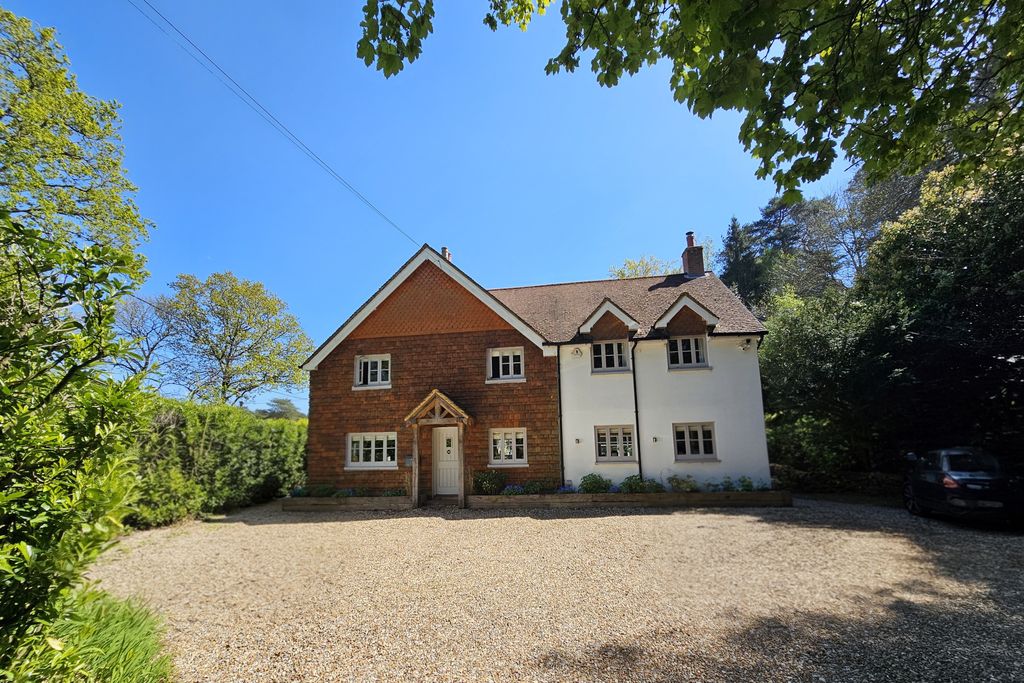 Property photo 2 of 16