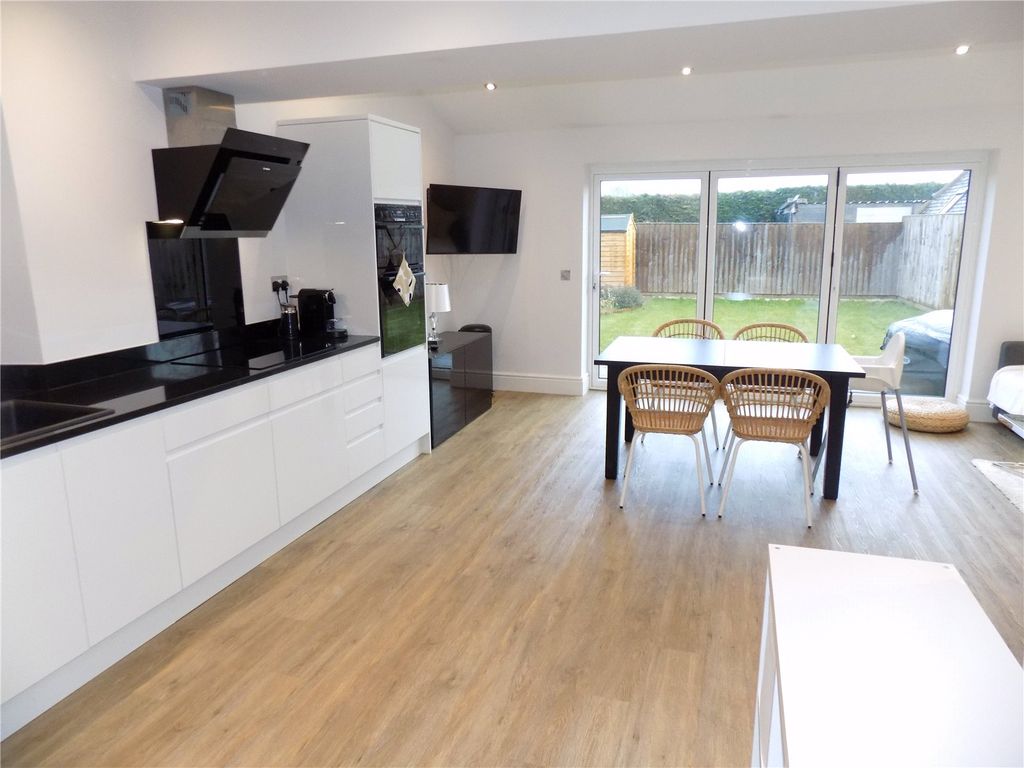 Property photo 2 of 16 Picture No. 06
