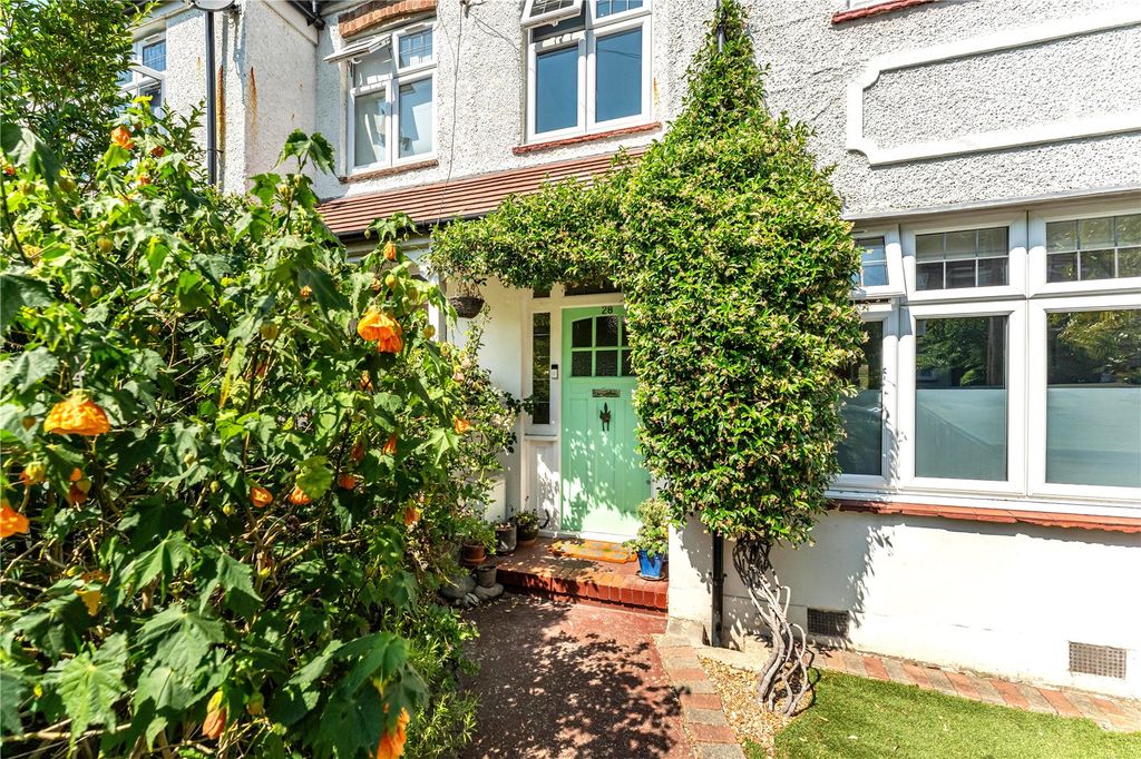 Property photo 2 of 43 Picture No. 20
