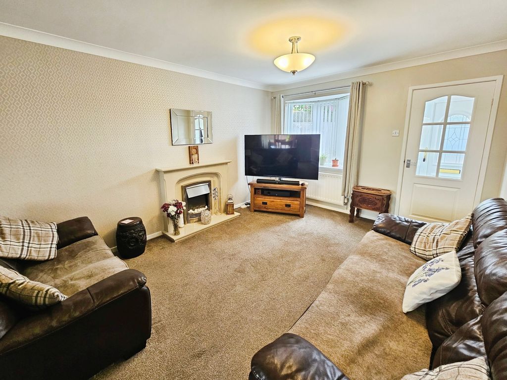 Property photo 2 of 12 Photo 12
