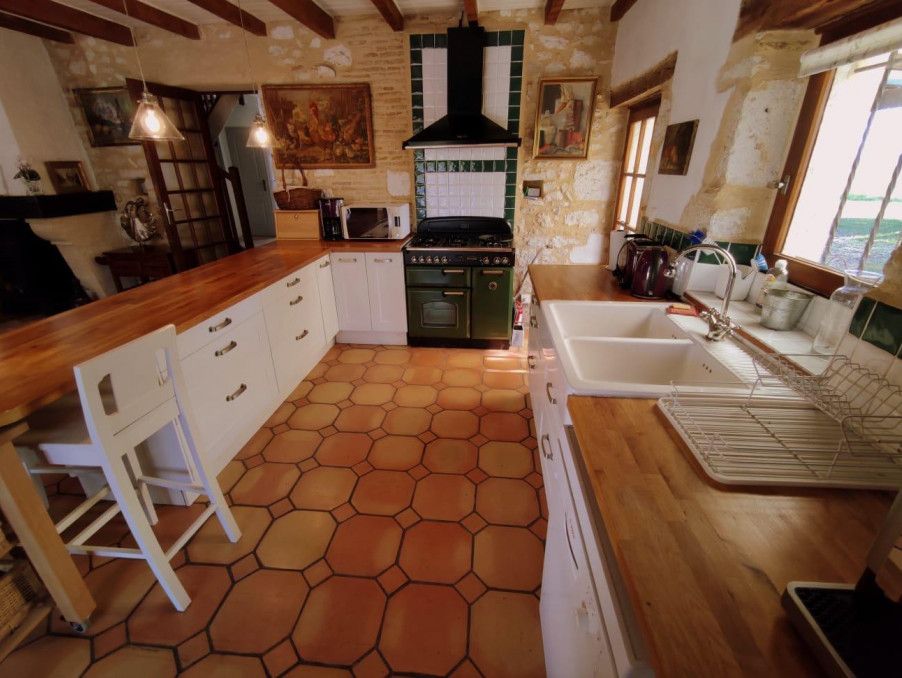 Property photo 3 of 20