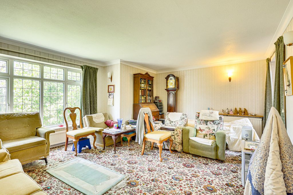 Property photo 3 of 26