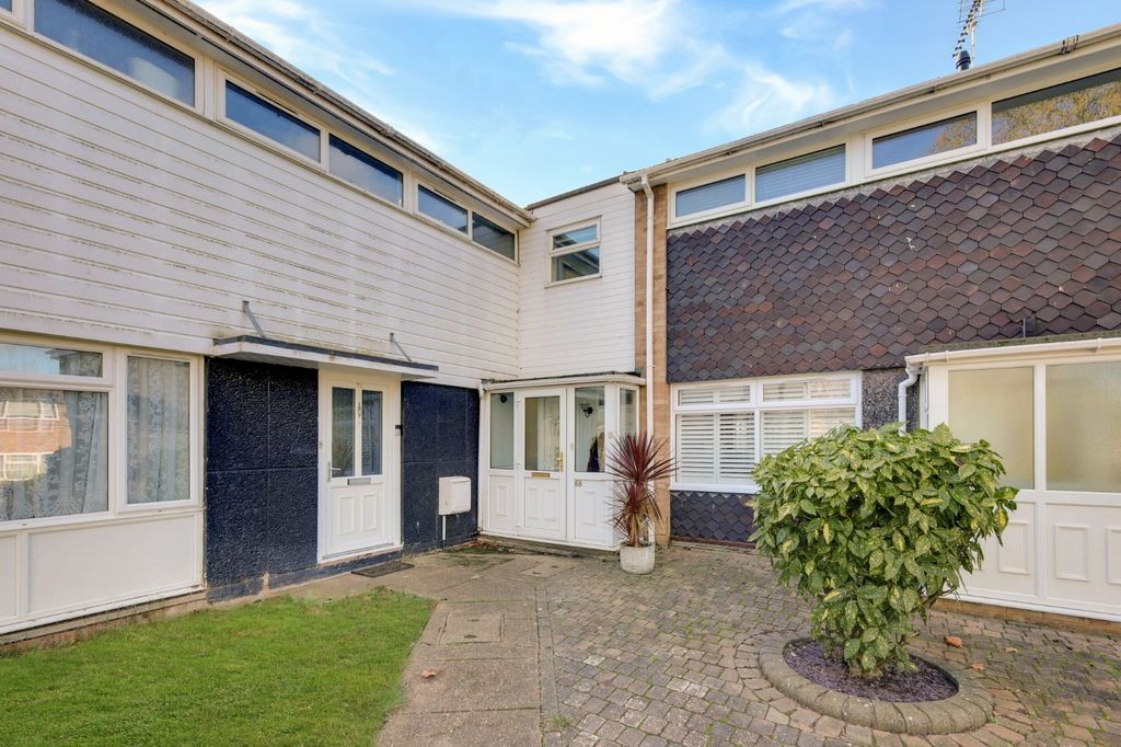 Property photo 2 of 23 4709982