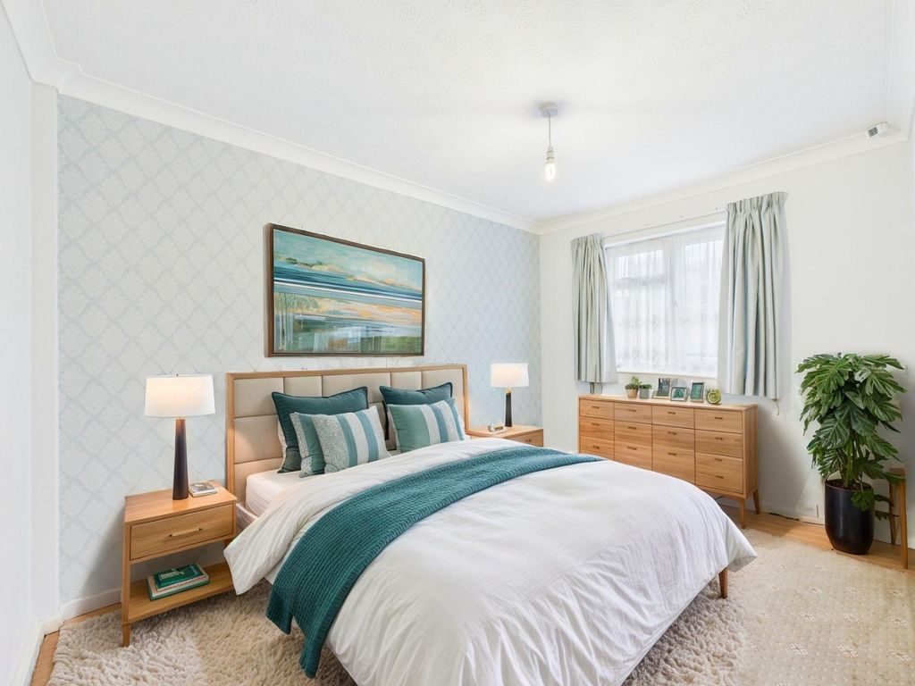 Property photo 3 of 11 3888209