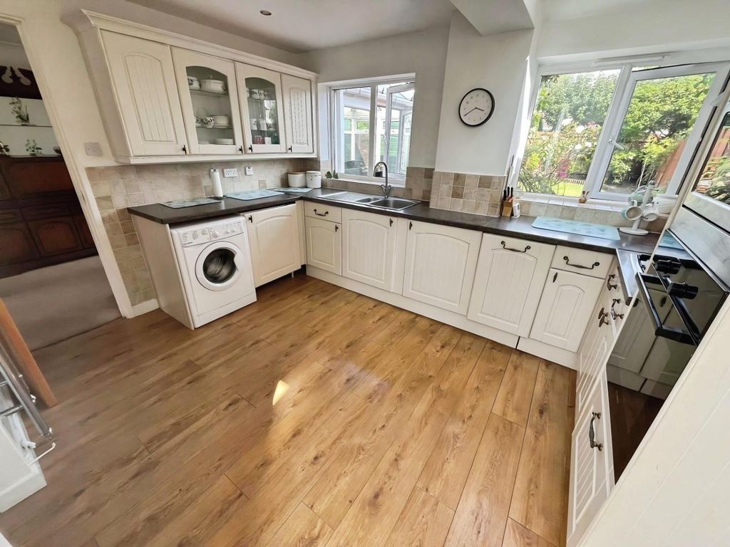 Property photo 3 of 16 d6289A33-Colt9.Jpg