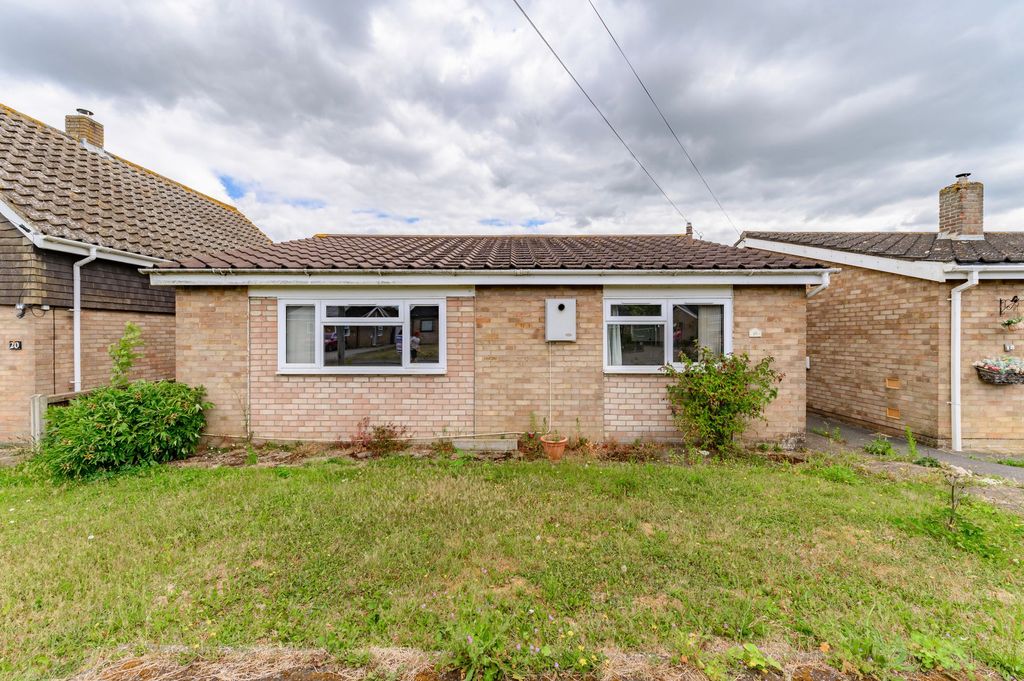 Property photo 1 of 17